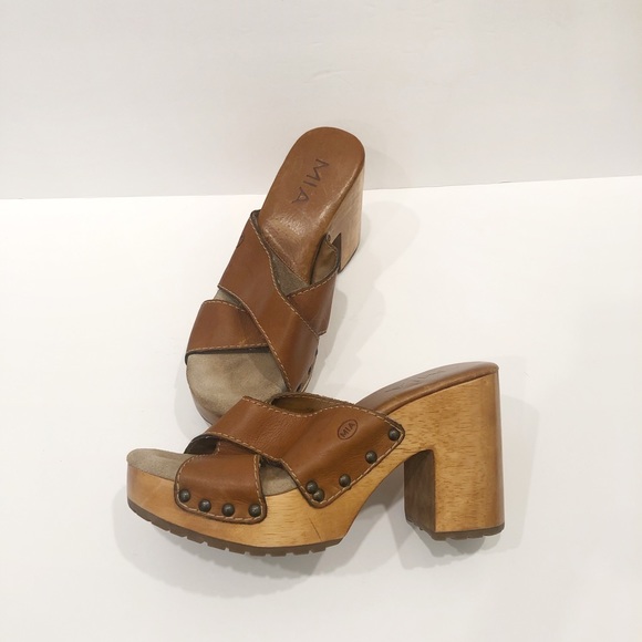 Vintage Shoes - SOLD Y2K Vintage Chunky Wood Platform Sandals